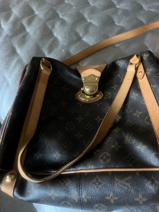 Louis Vuitton Handbags - Louis Vuitton Monogram Canvas Shoulder Bag in Brown and Tan with Gold Hardware